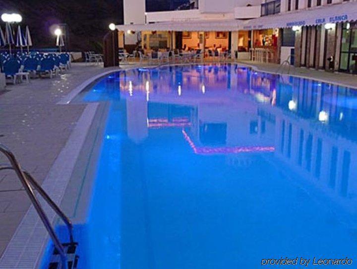 Apart-hotel Club Cala Blanca